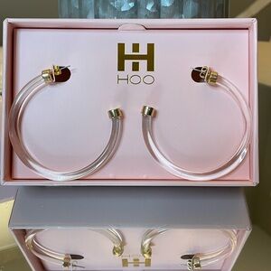 NIB Hoo hoop lucite earrings